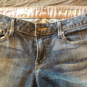 Gap “curvy” jeans - size 29/8